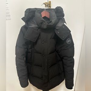 Men’s Large Down Filled Canada Goose Jacket